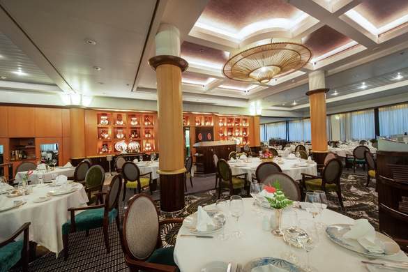 Paul Gauguin Cruises MS Paul Gauguin L'Etoile Restaurant 4 ©Paul Gauguin Cruises.jpg